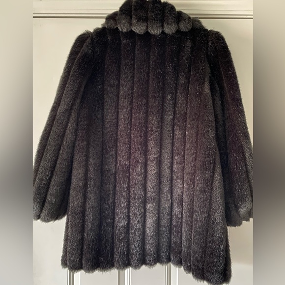 Vintage Jordache Black Faux Fur Jacket - Picture 2 of 5